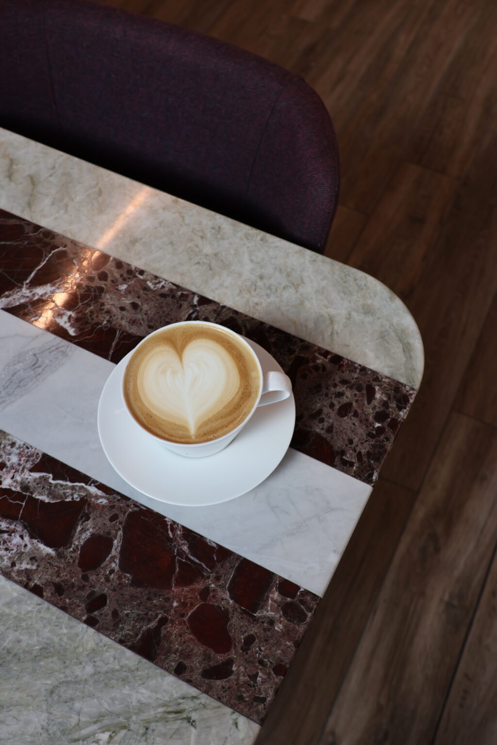 Filiżanka kawy z latte art