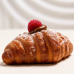 Drugi widok produktu croissant pistacja - malina